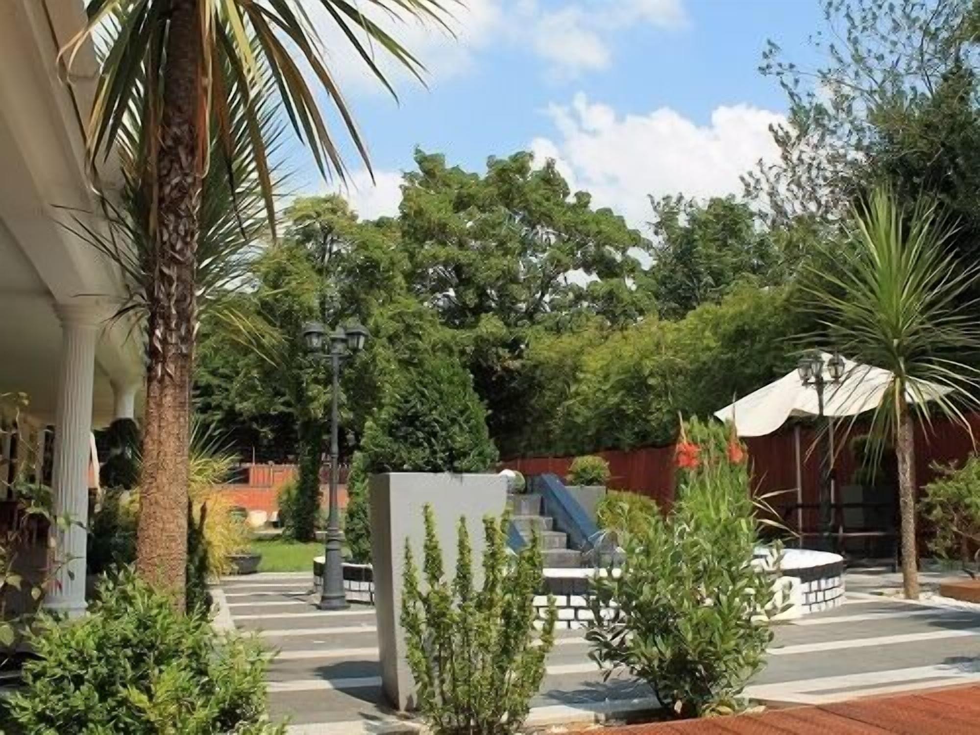 Skylark Guest House Hounslow Eksteriør bilde