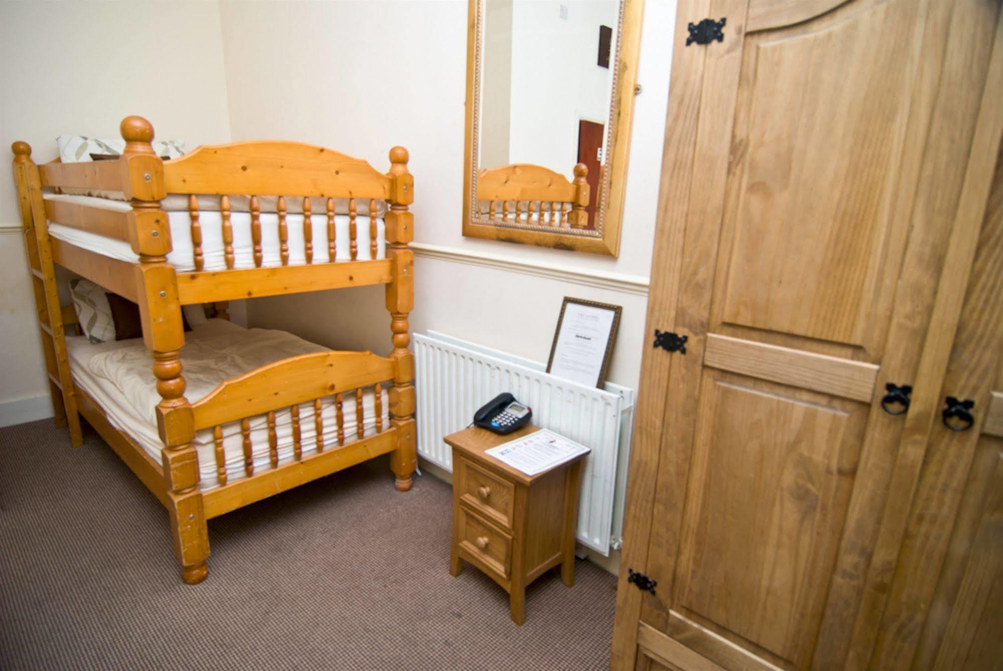 Skylark Guest House Hounslow Eksteriør bilde